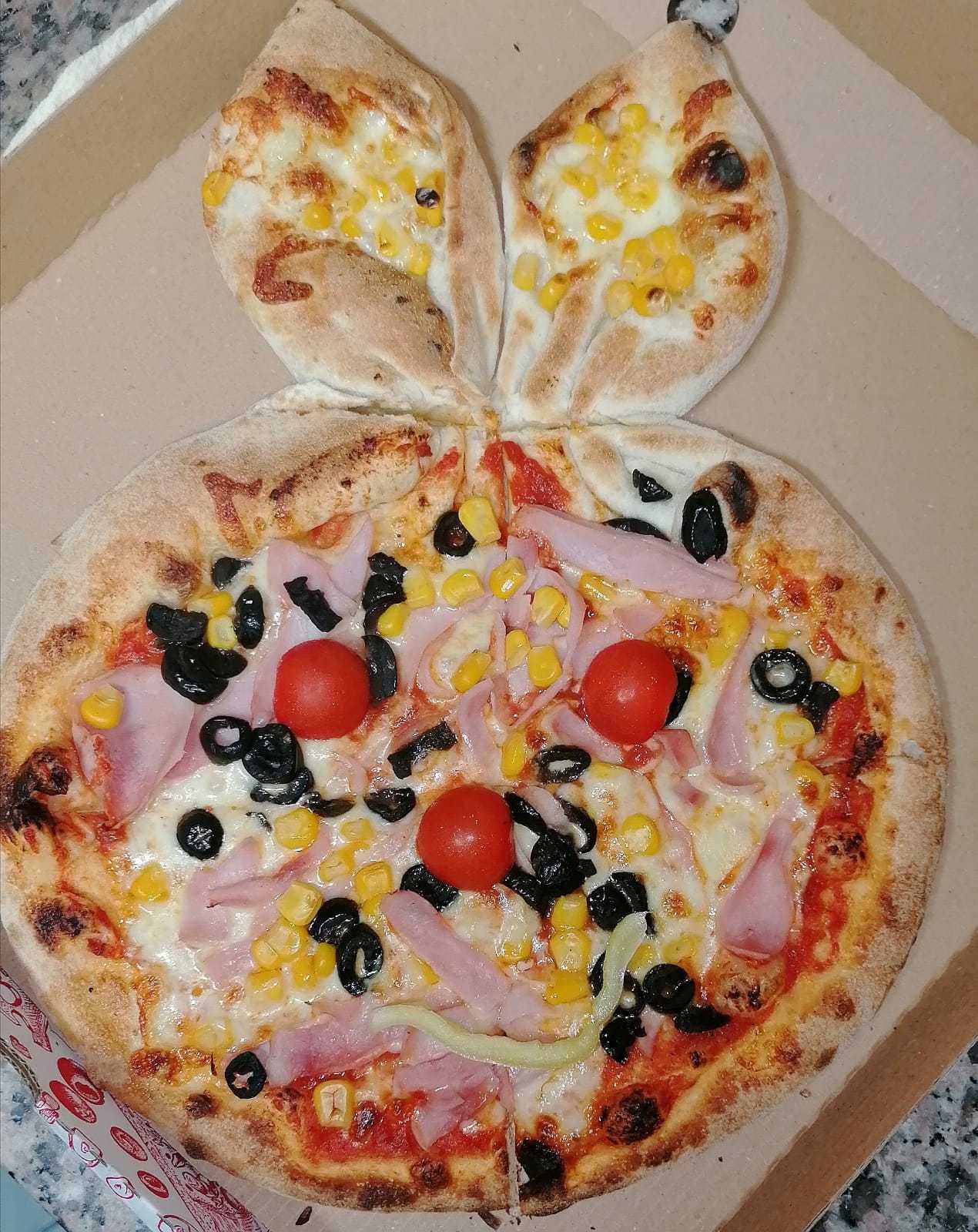 Pizza Kinder (pentru copii)